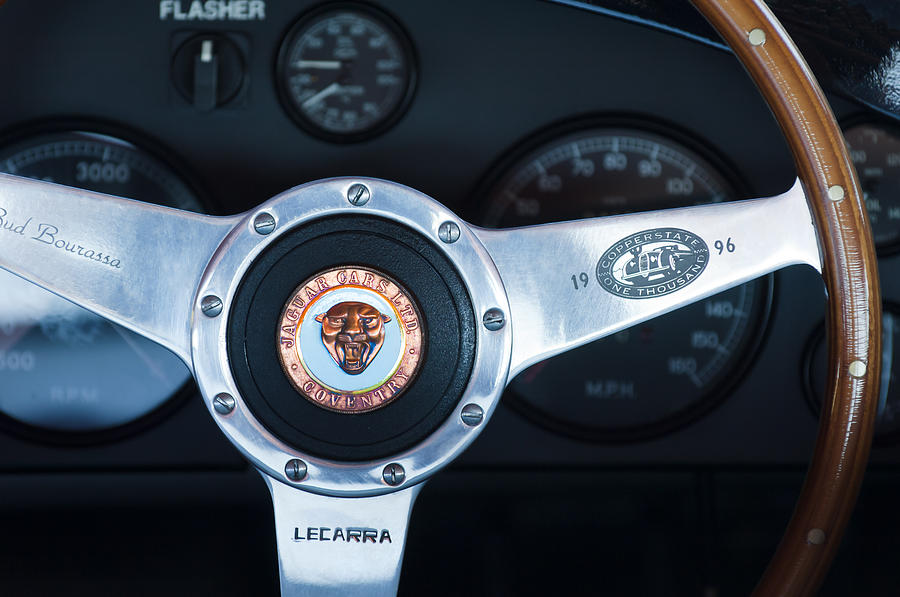 jaguar steering wheel emblem