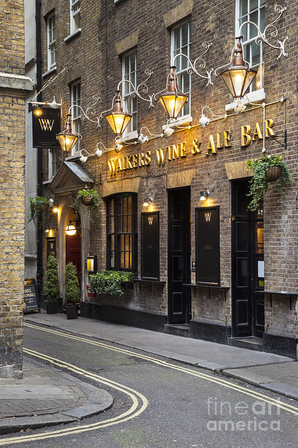 London Photograph - London Pub #2 by Brian Jannsen