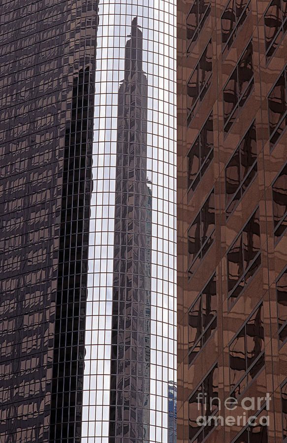Los Angeles skyscraper #2 Photograph by Jim Corwin