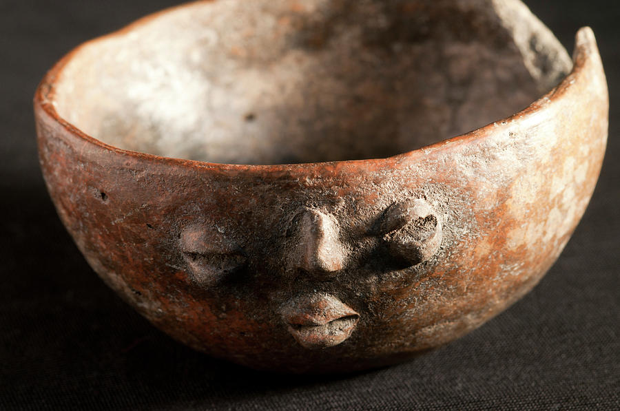 Mayan Photograph - Mayan Bowl #2 by Marco Ansaloni / Science Photo Library