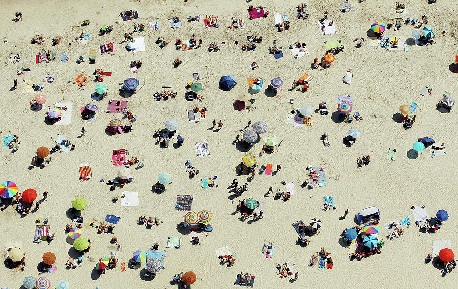 New Yorkers Seek Relief From Summer #2 Photograph by Mario Tama