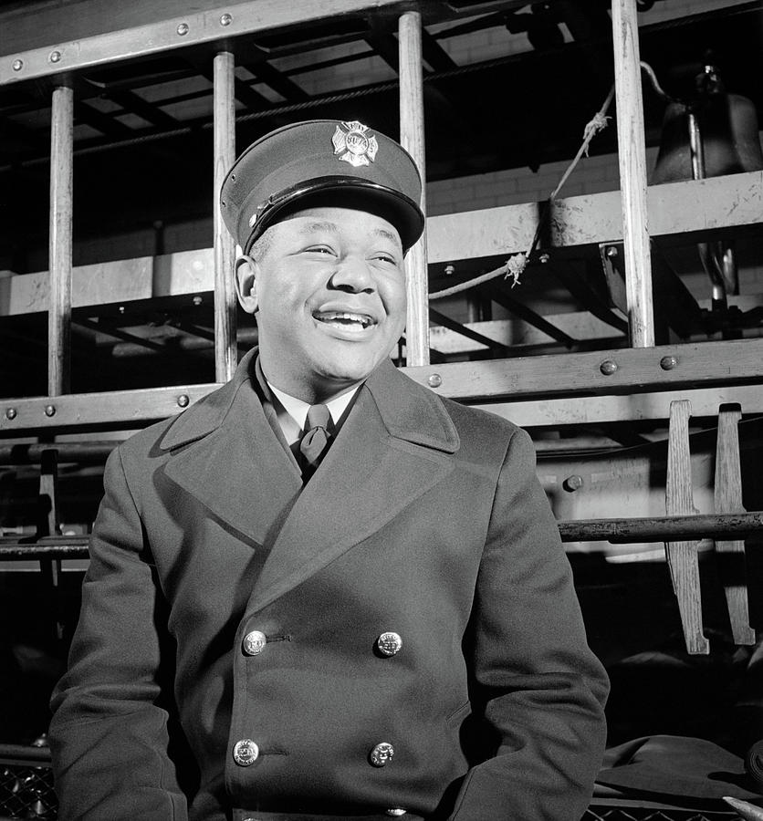 Nyc Fireman, 1942 Photograph by Granger Fine Art America