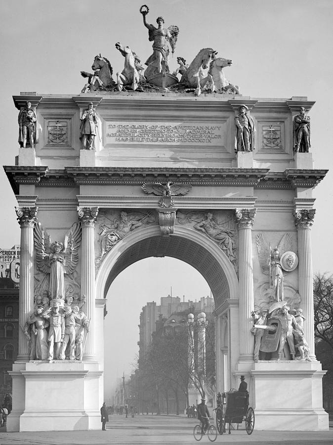 Nyc, Madison Square, Dewey Arch #2 Photograph by Science Source