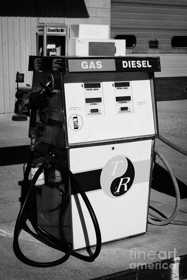 Vintage Gas Pumps -  Canada