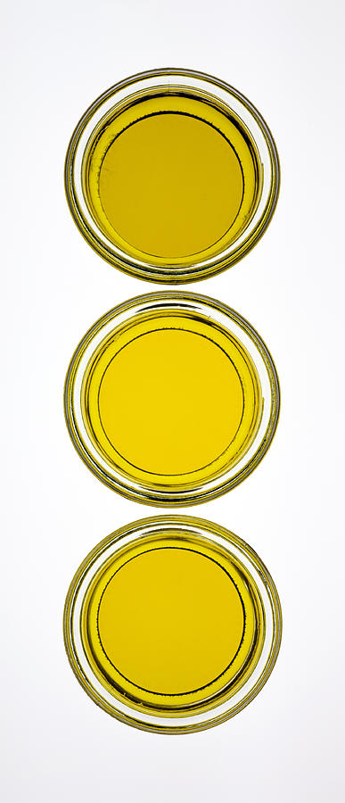 Abstract Photograph - Olive Oil #1 by Frank Tschakert