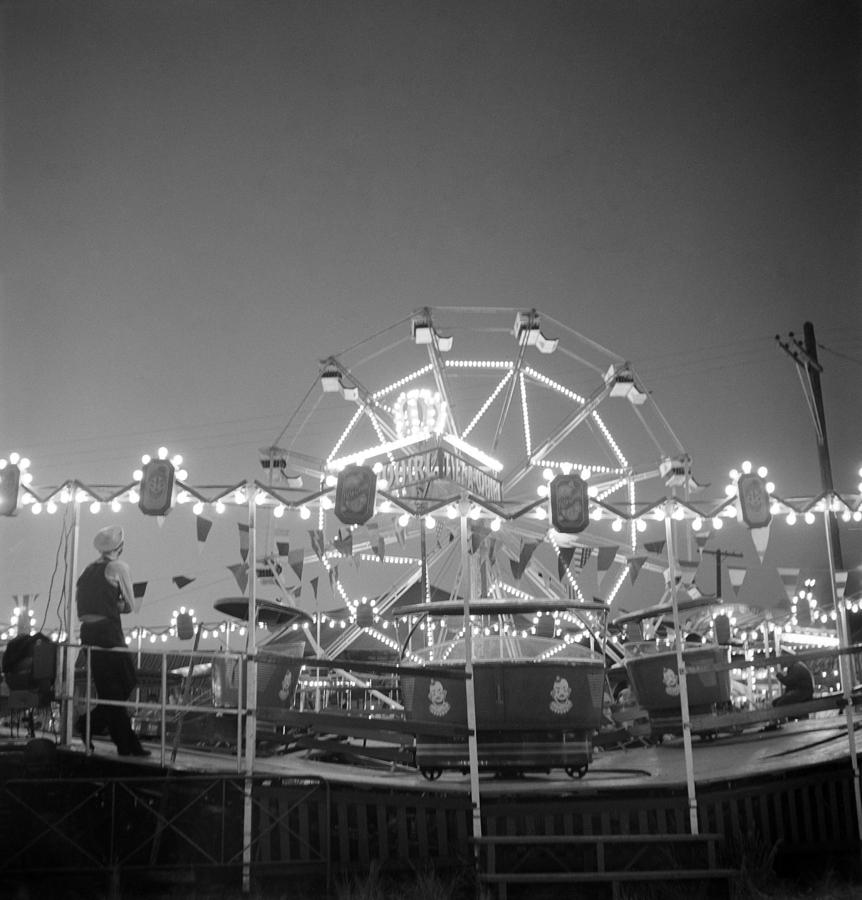 Oregon Circus, 1942 Photograph by Granger Fine Art America