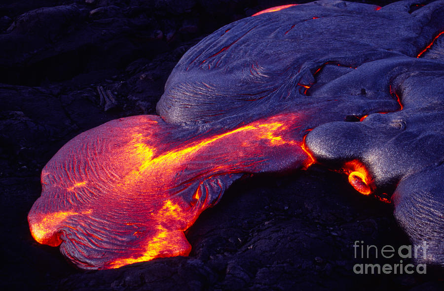 Pahoehoe Lava, Kilauea Volcano, Hawaii #2 Photograph by Douglas Peebles