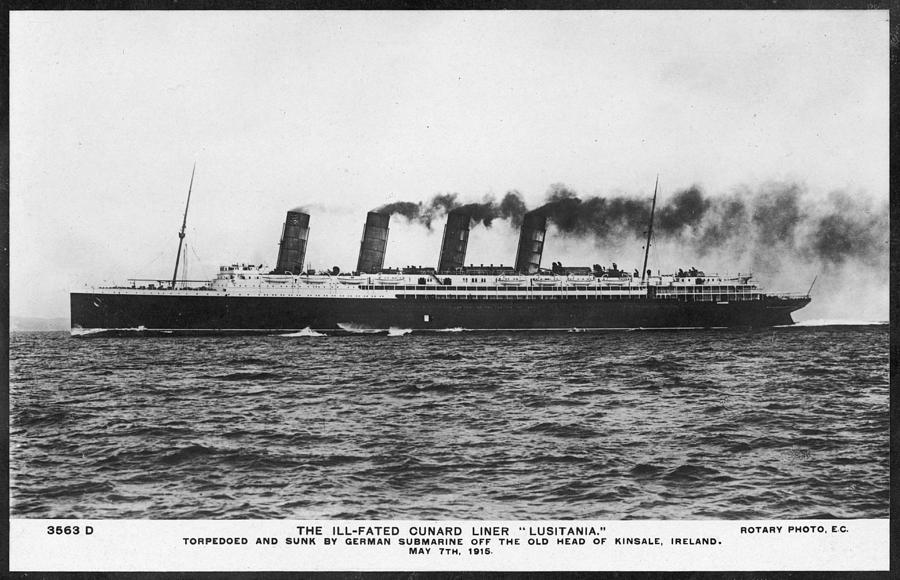 Passenger Liner Of The Cunard Line Photograph by Mary Evans Picture ...