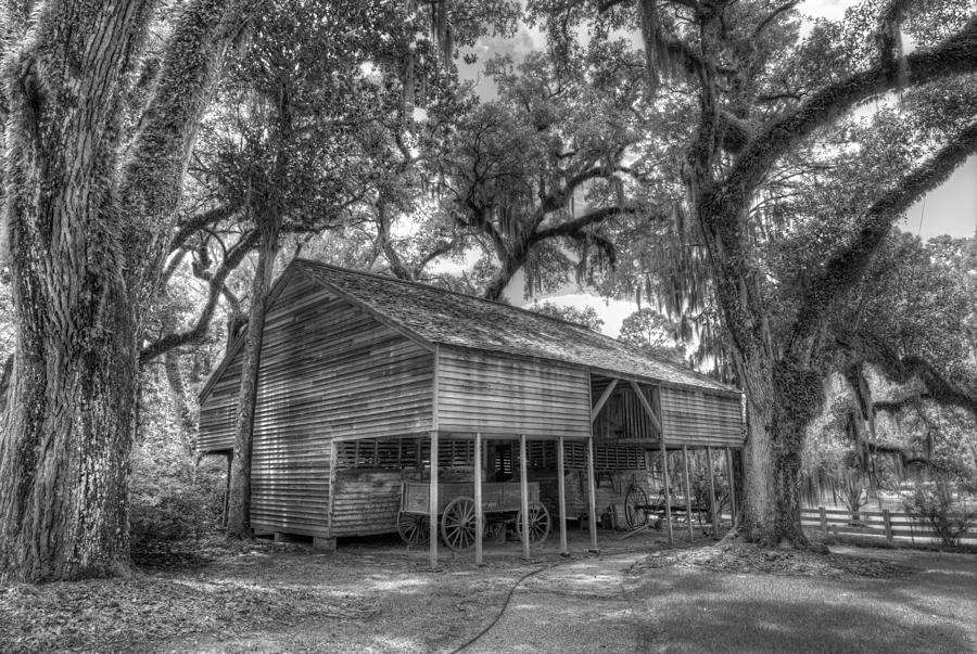 Rosedown Plantation Barn Photograph by Photo Advocate - Fine Art America