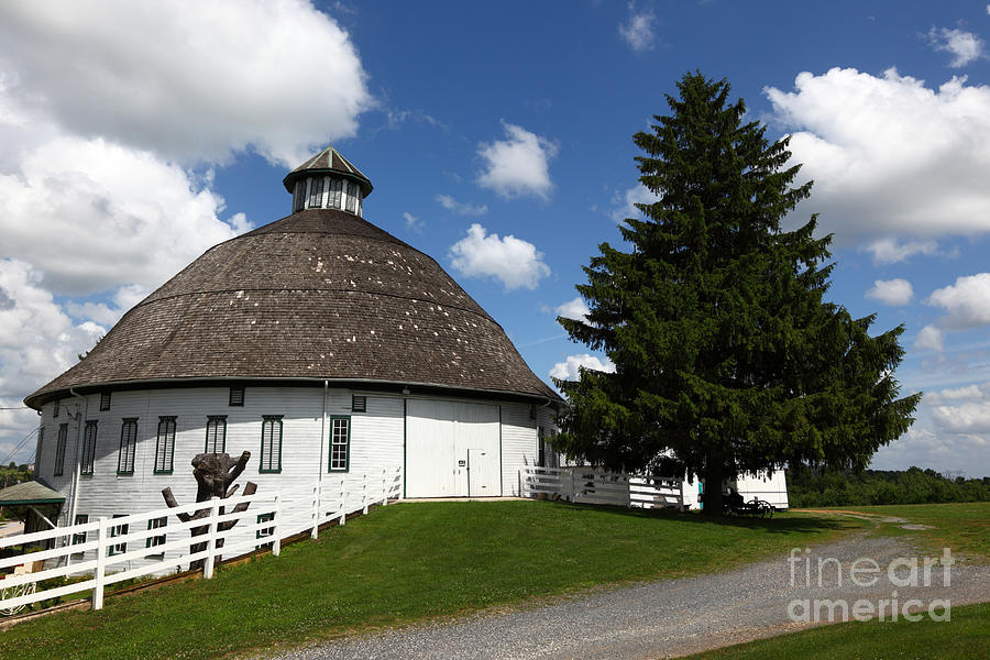 Biglerville Round Barn Near Gettysburg Photograph By James Brunker