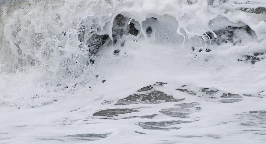 Seafoam Wave Photograph by Jani Freimann