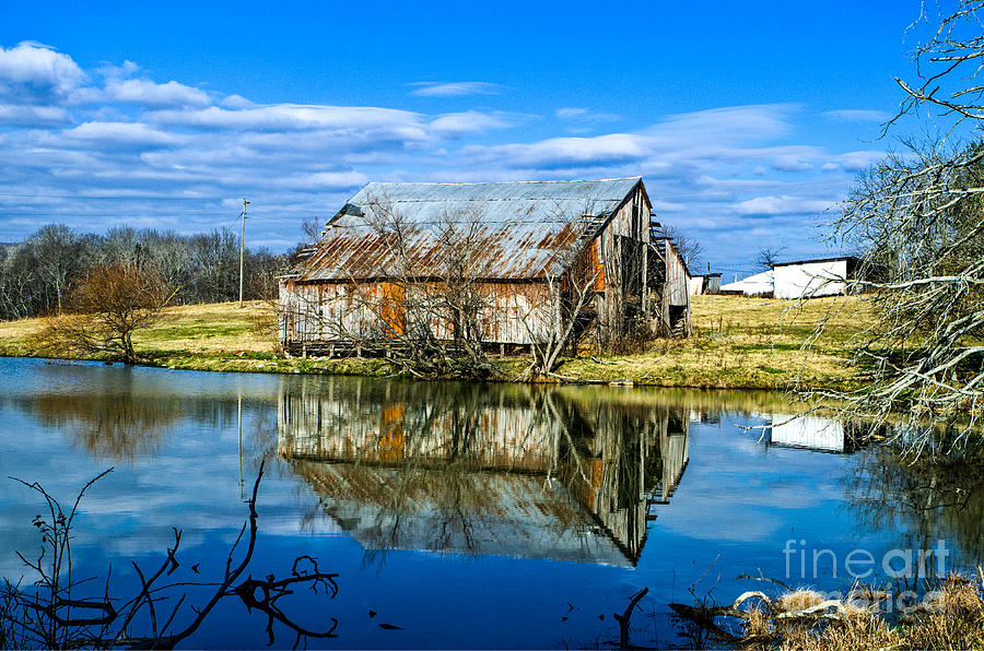 Sequatchie Valley Barn #3 Photograph by Paul Mashburn