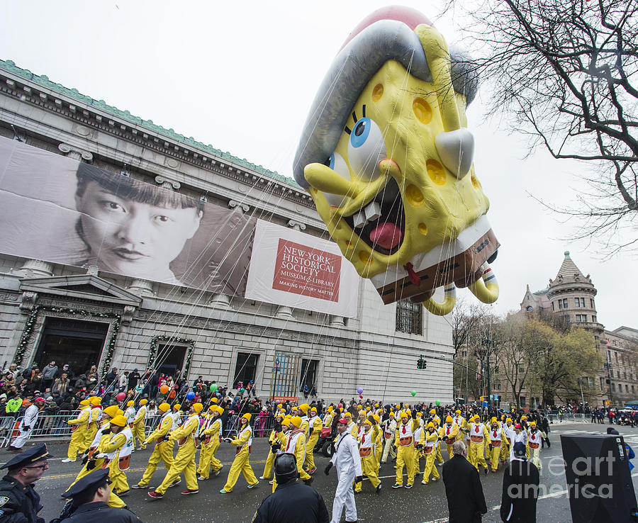 SpongeBob SquarePants Balloon at Macys Thanksgiving Day Parade Photograph by David Oppenheimer