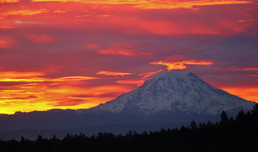 sunrise Washington state and MT Rainier Photograph by Ronald Hanson