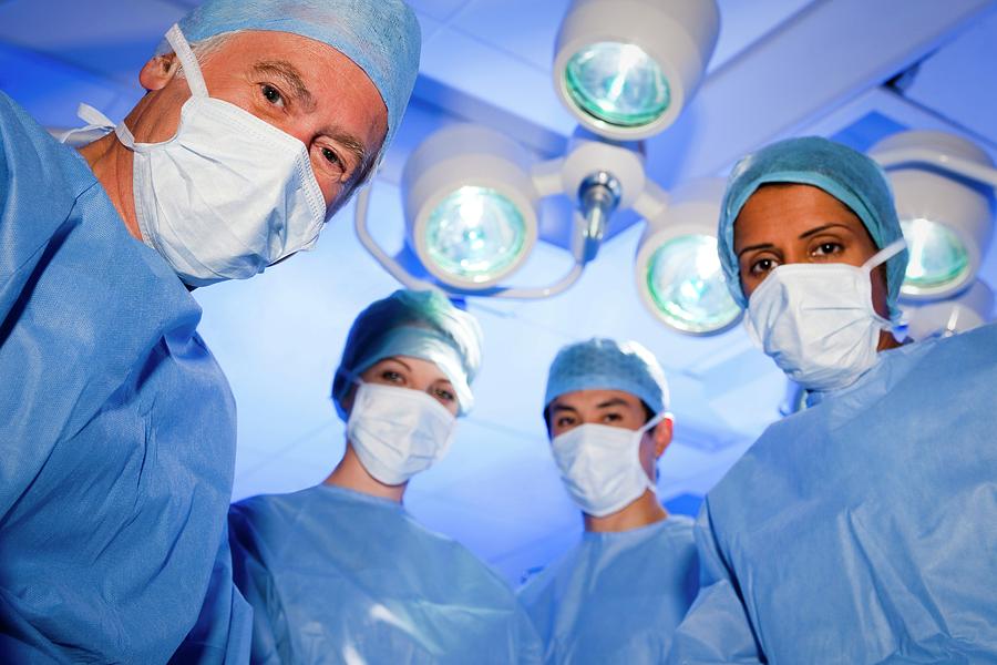 surgical-team-photograph-by-science-photo-library-pixels