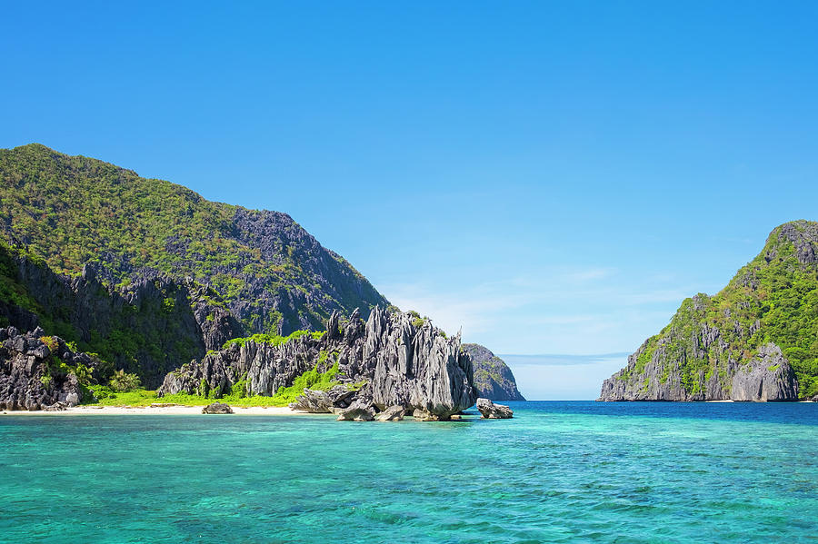 Tapiutan Strait, El Nido, Palawan Photograph by Jason Langley - Fine ...