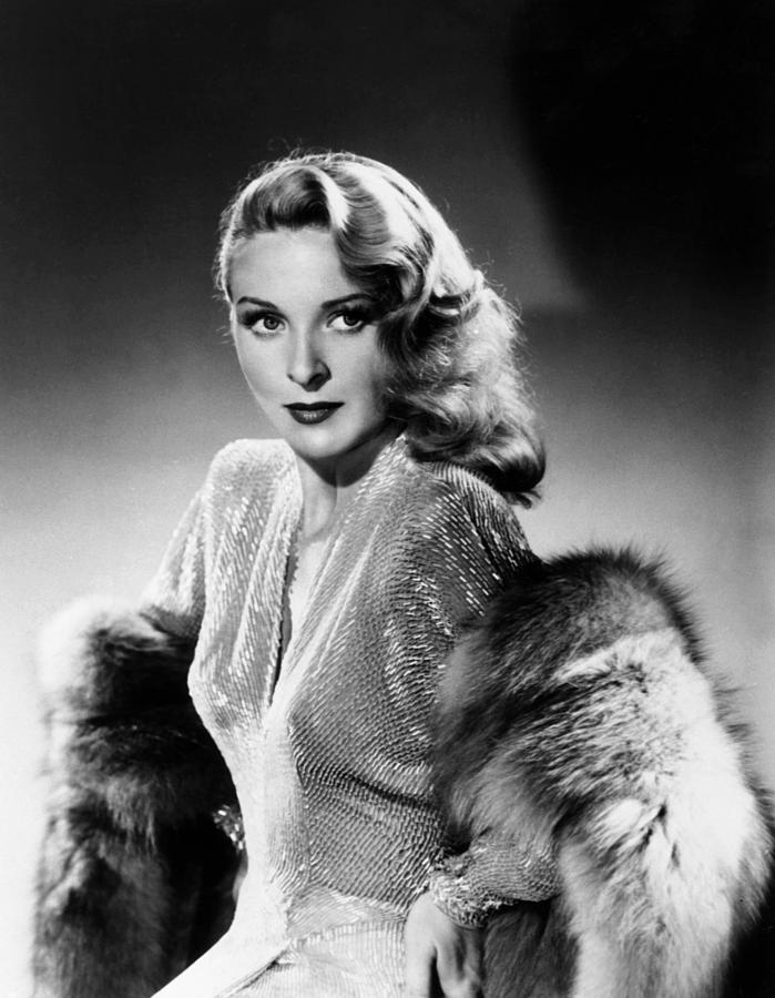 The Lone Wolf In London, Evelyn Ankers Photograph by Everett