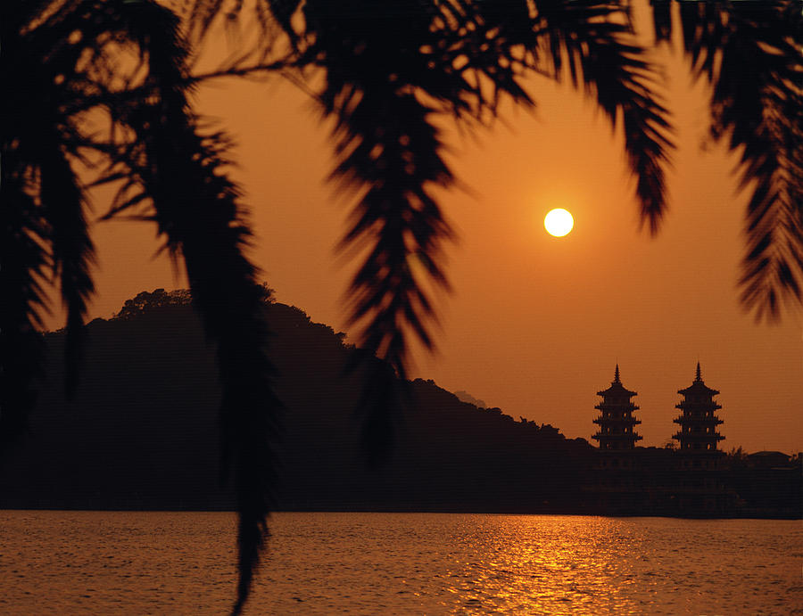 Sunset Photograph - Tiger-dragon-pagoda, Lotus Lake #2 by Per-Andre Hoffmann