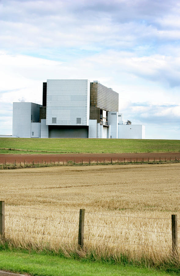 Torness Nuclear Power Station #2 Photograph by Gustoimages/science Photo Library