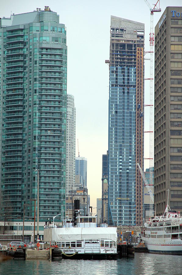Toronto Skyline #2 Photograph by Valentino Visentini