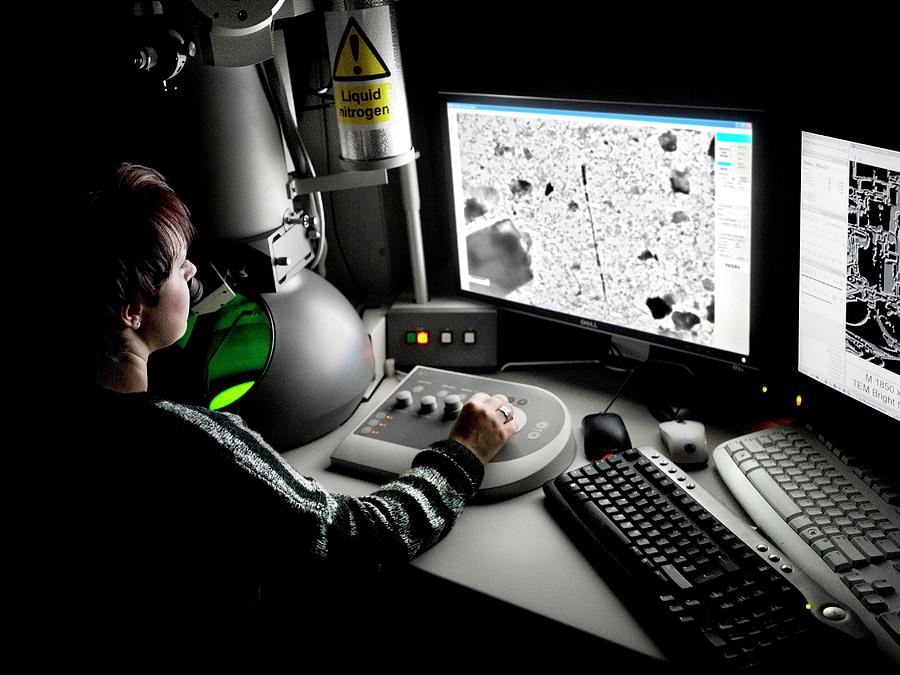 Transmission Electron Microscopy #2 Photograph by Crown Copyright/health & Safety Laboratory Science Photo Library
