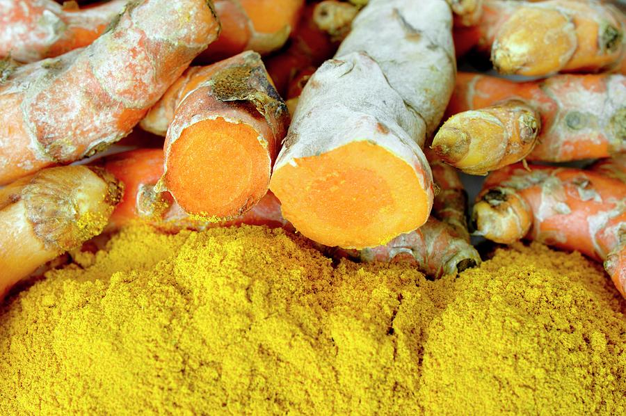Turmeric Roots And Powder Photograph by Dr Jeremy Burgess/science Photo