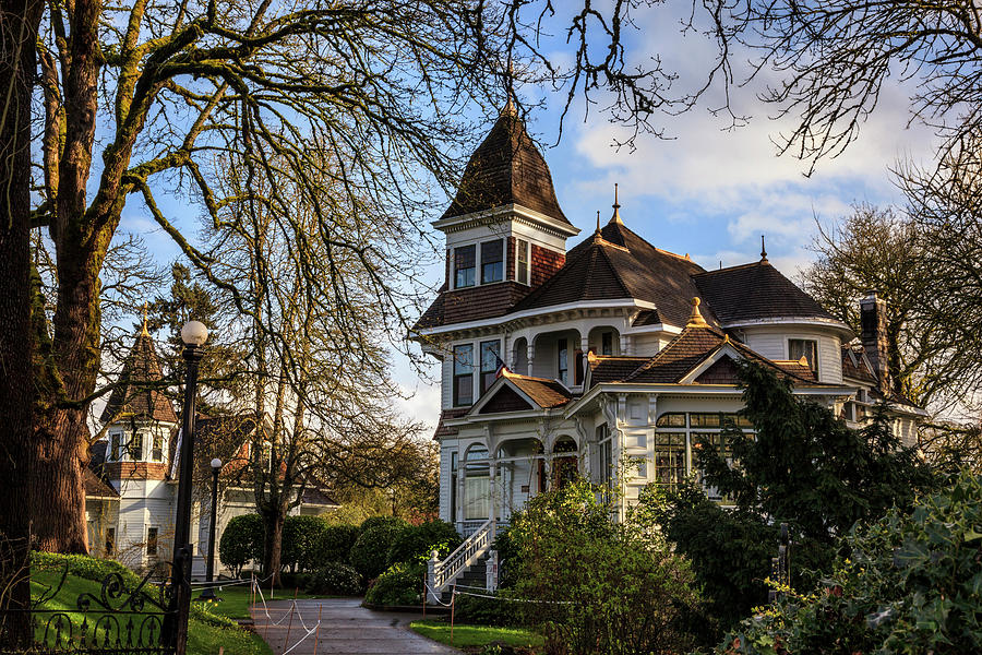 Usa, Oregon, Salem, Deepwood Estate Photograph by Rick A Brown