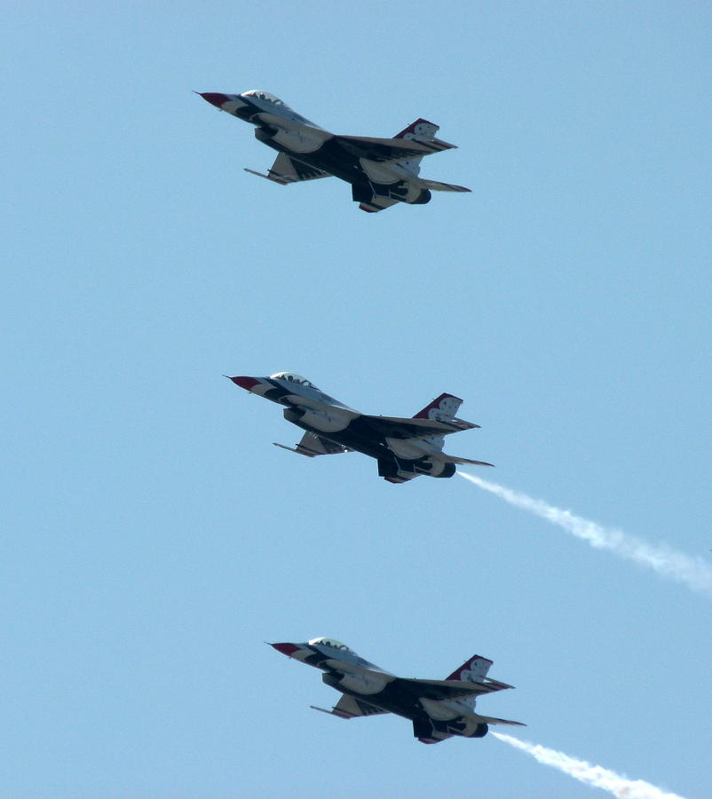 USAF Thunderbirds #2 Photograph by Jeff Lowe