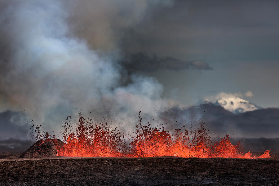 Color Image Photograph - Volcano Eruption At The Holuhraun #2 by Panoramic Images