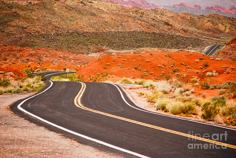 Winding road in Valley Of Fire #2 Photograph by Les Palenik