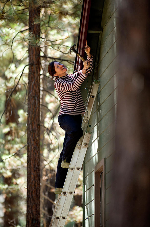 hanging christmas lights