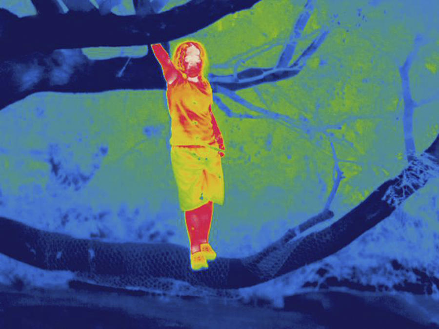 Young Girl, Thermogram #2 Photograph by Science Stock Photography