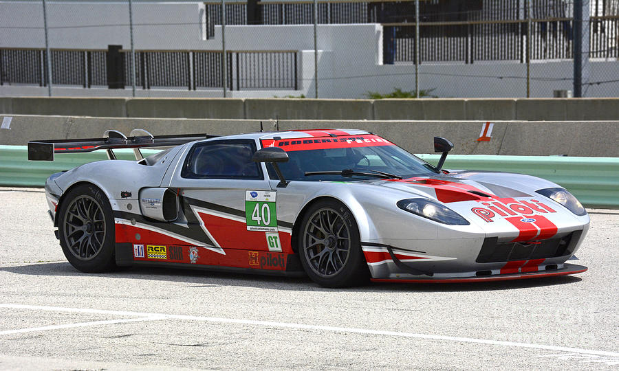 Ford GT40 Race Car