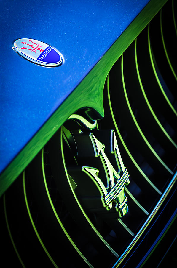 2008 Maserati Gran Turismo Grille Emblem Photograph by Jill Reger