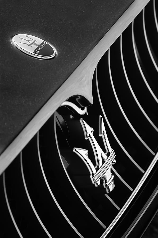 2008 Maserati GranTurismo Grille Emblem Photograph by Jill Reger