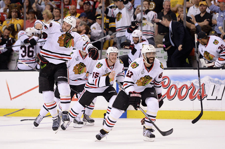 Chicago Blackhawks Photograph - 2013 Nhl Stanley Cup Final - Game Six by Harry How