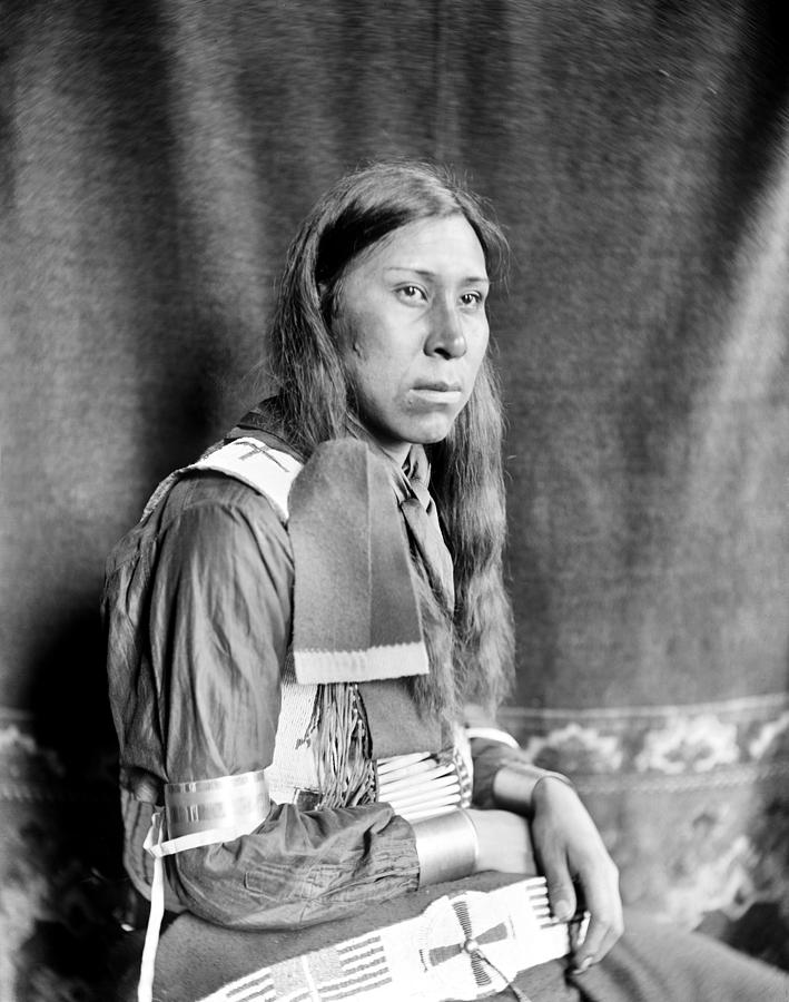 Sioux Native American, C1900 Photograph by Gertrude Kasebier - Fine Art ...