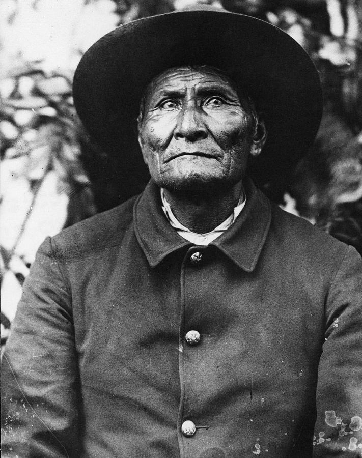 Geronimo 1829-1909. Tote Bag by Granger - Granger Art on Demand