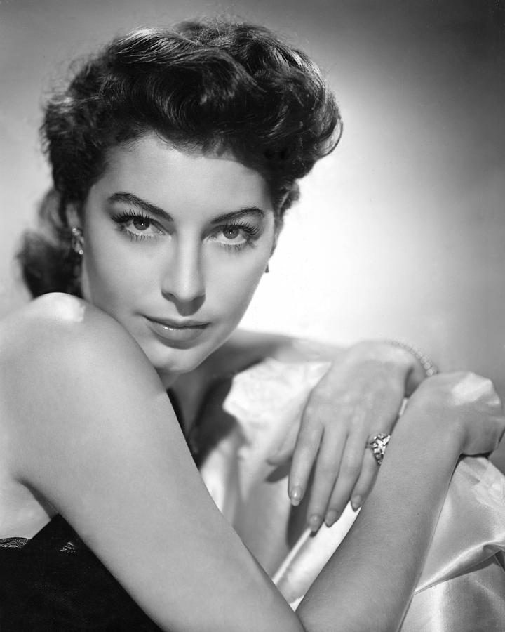 Ava Gardner Photograph by Silver Screen - Pixels