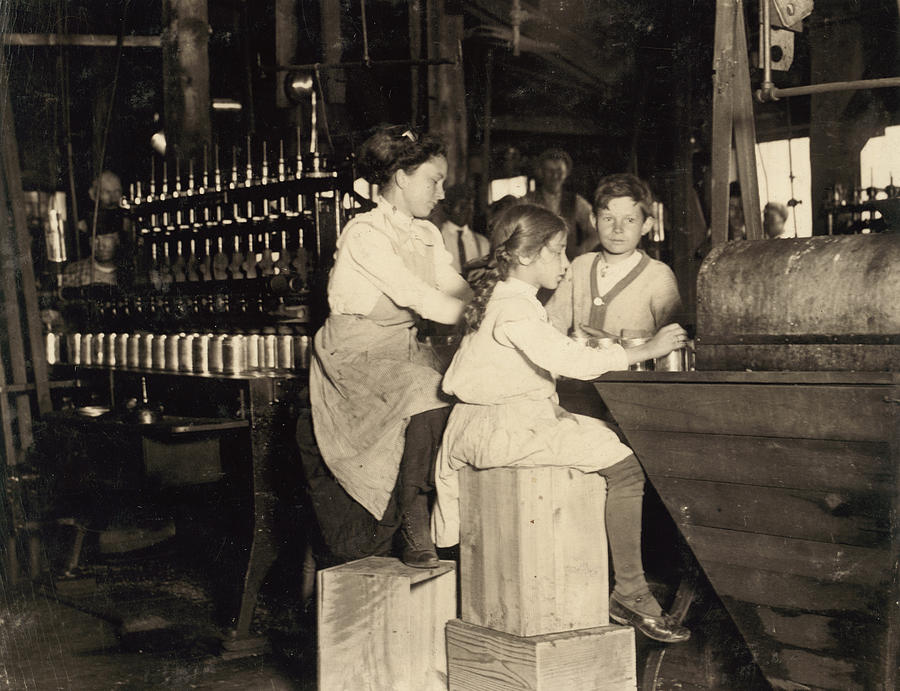 Hine Child Labor, 1910 #25 Photograph by Granger