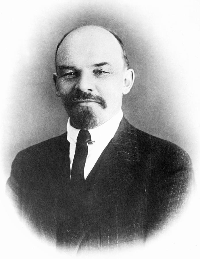 Politician Photograph - Vladimir Lenin (1870-1924) #25 by Granger