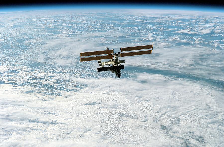 International Space Station #26 Photograph by Nasa/science Photo Library