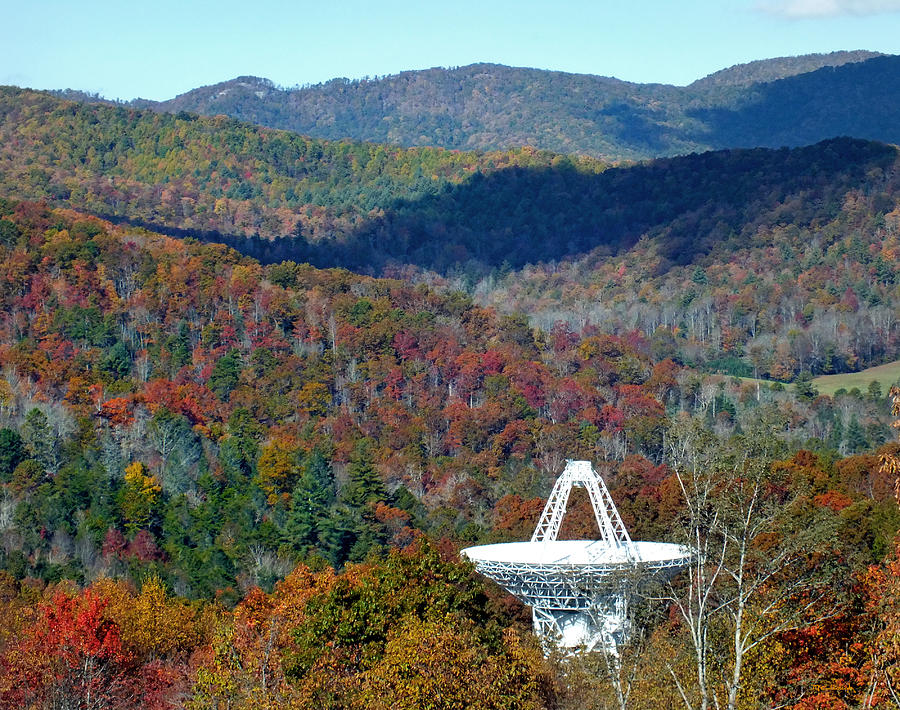 26 West Antenna and the Blueridge Photograph by Duane McCullough