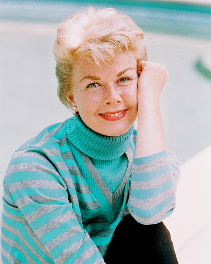 Doris Day Photograph by Silver Screen - Fine Art America