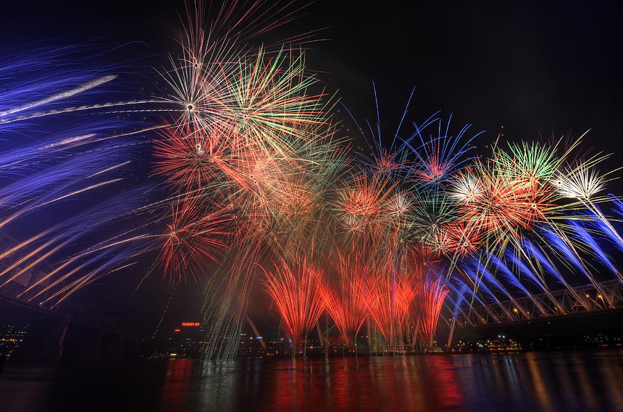 Cincinnati Fireworks Photograph by David Long - Fine Art America