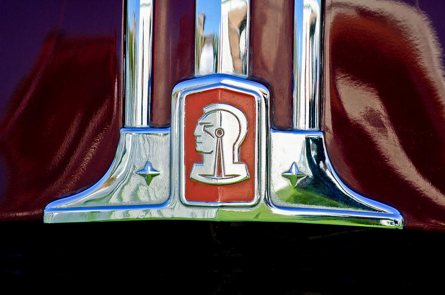 1948 Pontiac Streamliner Woodie Station Wagon Emblem Photograph by Jill ...