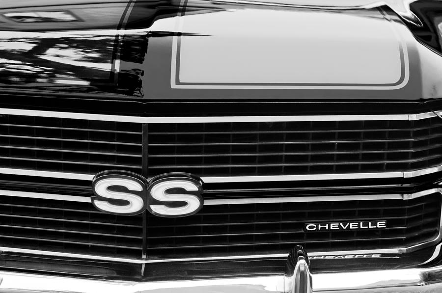 1970 Chevrolet SS 396 SS 454 Super Sport Chevelle SS Grille Emblem EG012 IN STK 