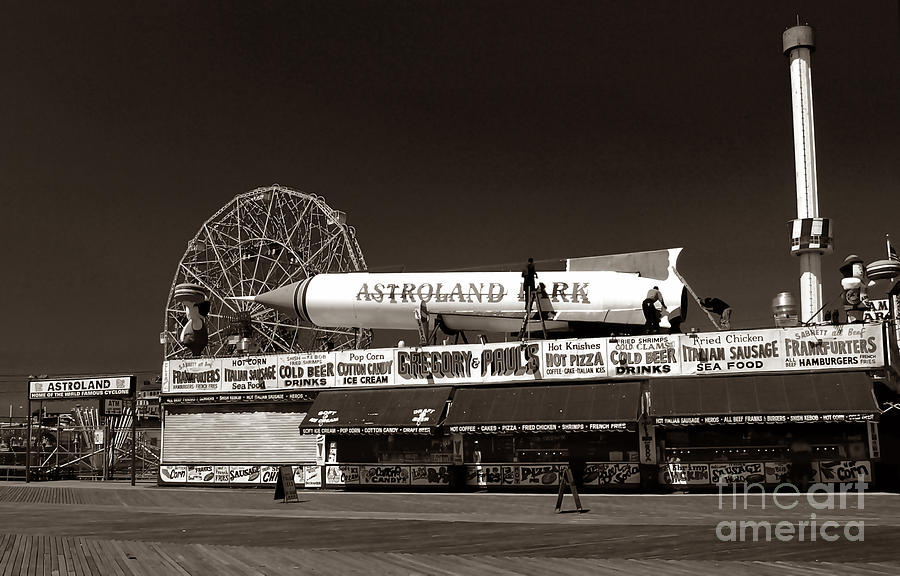 Coney Island #3 Photograph by Raymond Earley
