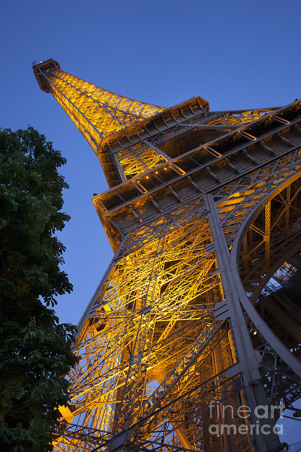 Eiffel Twilight #1 Photograph by Brian Jannsen