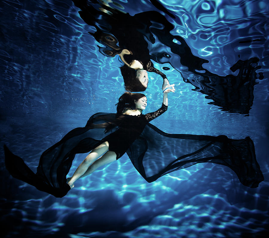 Female Dancer Under Water #3 Photograph by Henrik Sorensen